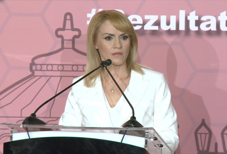 Gabriela Firea încruntată