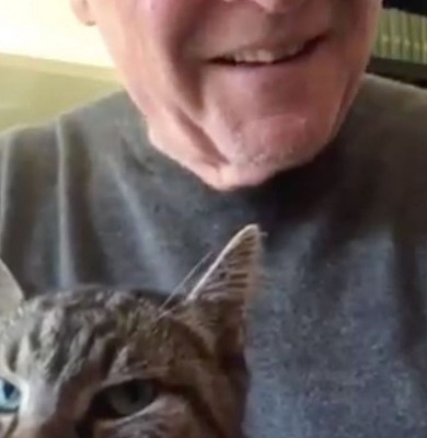 Anthony Hopkins cu pisica lui