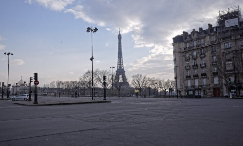 Paris cu străzile goale, Franța în carantină, izolare, coronavirus