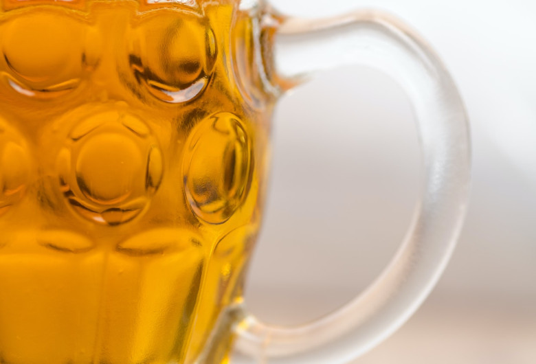 Halbă de bere, Oktoberfest, alcool
