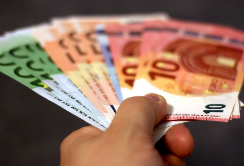 Bani, euro, bancnote
