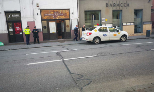Restaurat din Cluj cu polițiști la ușă