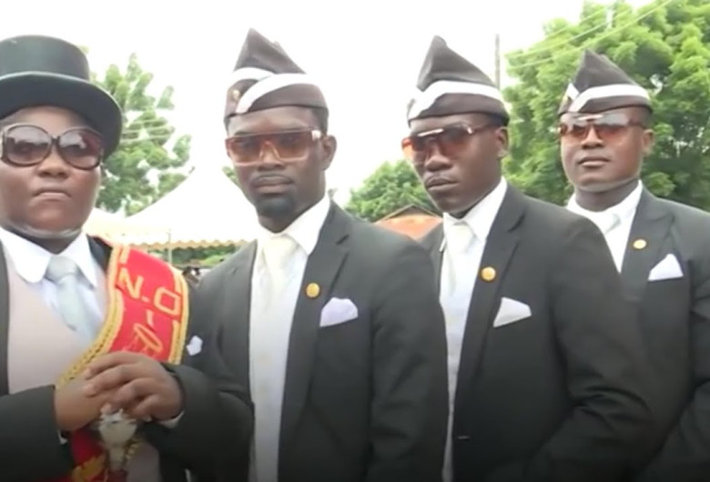 dansatori funerari