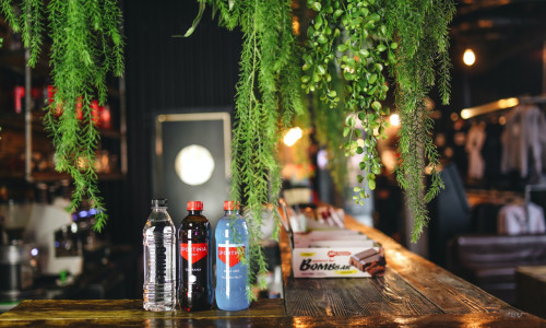 Terasă de vară, restaurant, relaxare