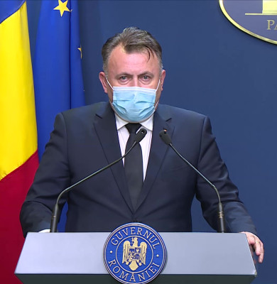 Nelu Tătaru, cu mască de protecție