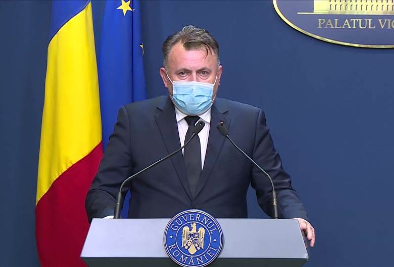 Nelu Tătaru, cu mască de protecție