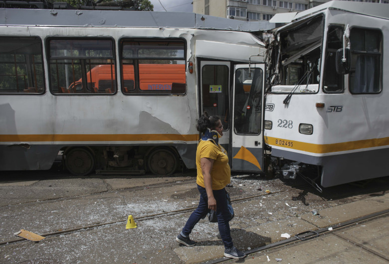 ID_17_ACCIDENT_TRAMVAI_SURA_INQUAM_Octav_Ganea