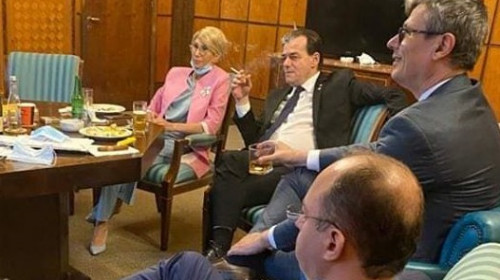 Orban fumează, Popescu bea și Aurescu are trabuc