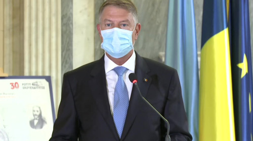 Klaus Iohannis, cu mască de protecție