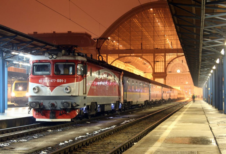 CFR trenuri internaționale, feroviar