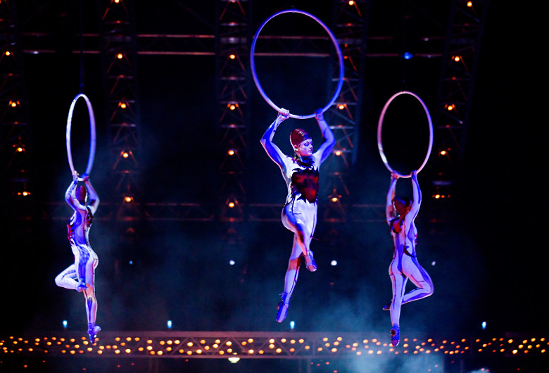 cirque du soleil shutterstock_222667291