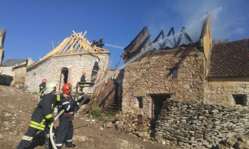 Incendiu la Cetatea Râșnov