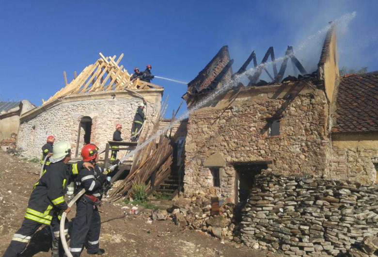 Incendiu la Cetatea Râșnov