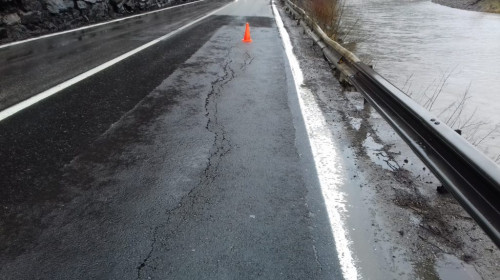 Drum surpat pe Valea Oltului, DN7, lucrări la carosabil