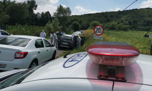 Mașini de Poliție la locul unei crime