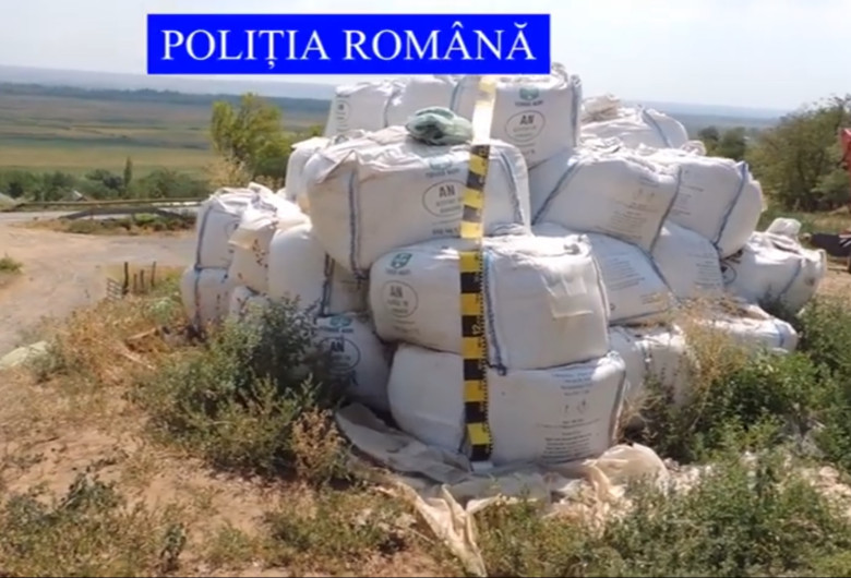 Saci de azotat de amoniu, găsiți la Galați