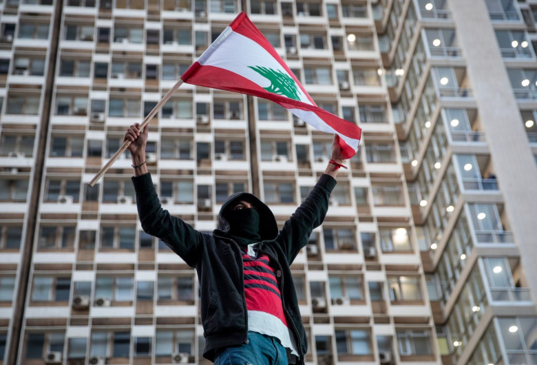 Protestatar din Liban, în Beirut, după explozie