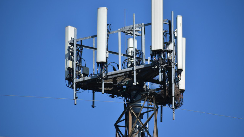 Turn de telefonie mobilă 5G, antene GSM