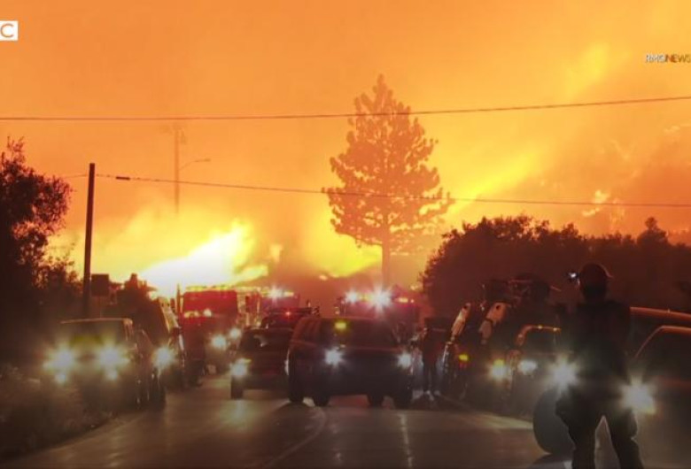tornada-de-foc-california-captura-bbc