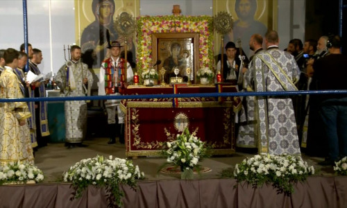 Slujbă religioasă cu icoana făcătoare de minuni cu Maica Domnului și Pruncul, Mănăstirea Nicula