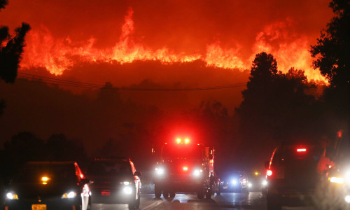 Incendiu în California