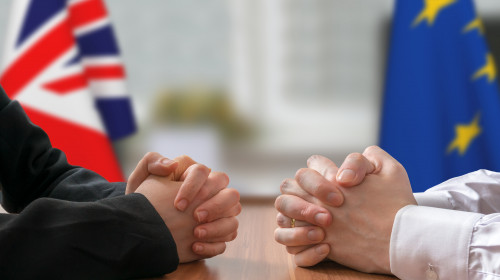 Discuții și negocieri între Regatul Unit și Uniunea Europeană