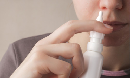Spray nazal, răceală, gripă, muci, pacient, imunizare