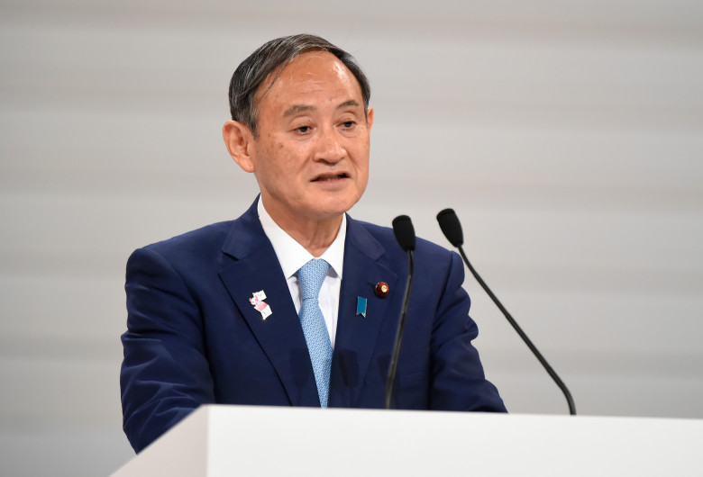 Yoshihide Suga, premierul Japoniei