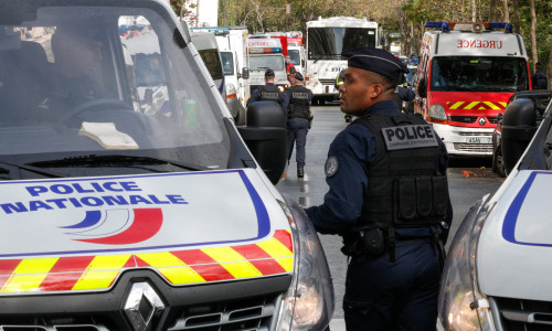 Poliția națională din Franța, polițiști în Paris, atac