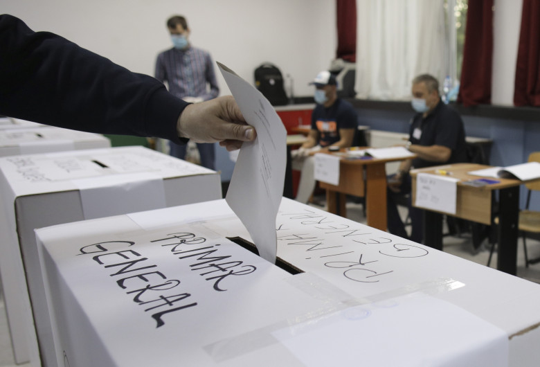 Vot, alegeri locale pentru Primăria Capitalei, buletin de vot, urne, secție de votare