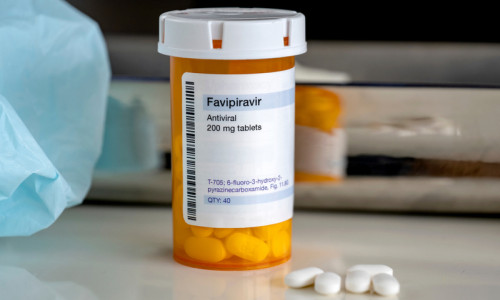 Favipiravir, coronavirus, medicament, COVID-19