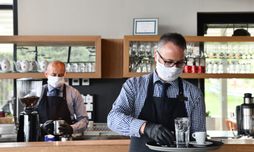 Cafenea de coronavirus, COVID-19, redeschidere HoReCa după restricții, bar, restaurant, cafea