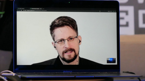 Paul Lewis and Edward Snowden At The Wired Next Fest 2019