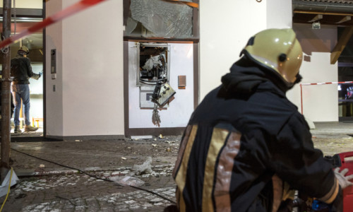 Jaf cu explozie la bancomat ATM, bani, hoți, distrugere