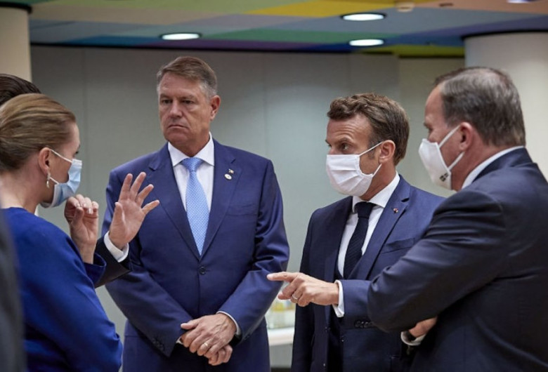 iohannis-fara-masca-macron-summit-ue