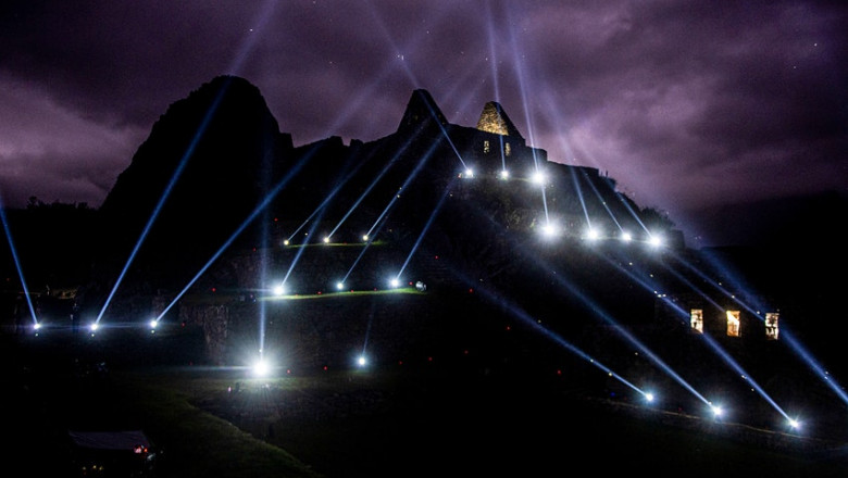 Spectacol de lumini în Machu Picchu