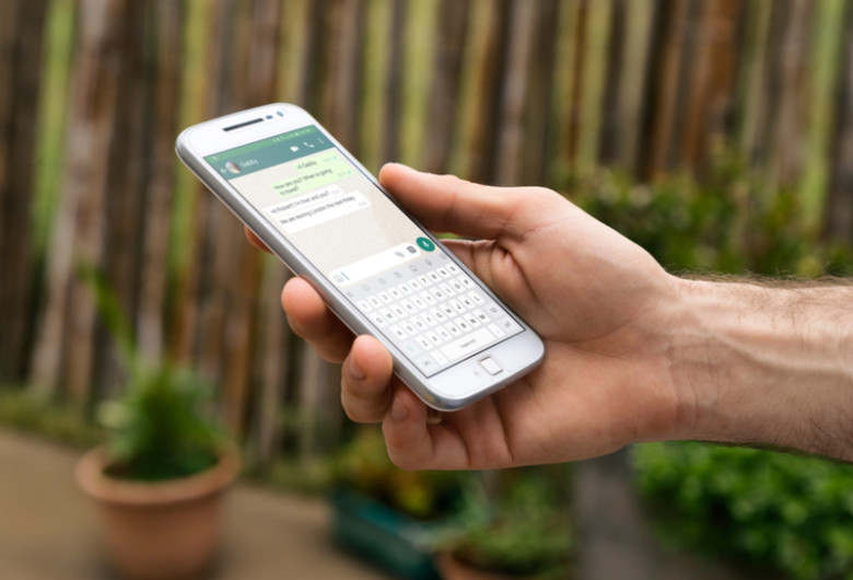 WhatsApp, mesagerie instantanee, social media
