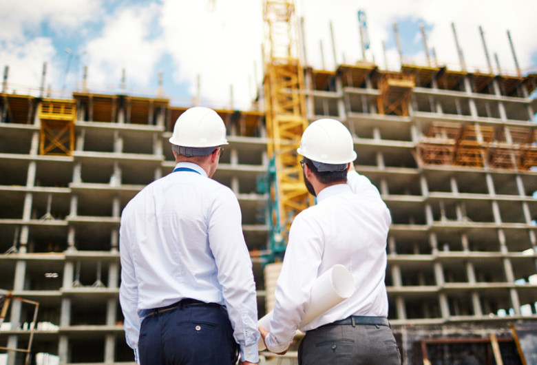 Arhitecți, arhitectură, construcții blocuri de locuințe, apartamente, imobiliar, case, șantier, muncitori