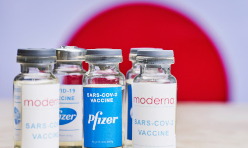 Vaccinuri anti-coronavirus, COVID-19, SARS-CoV-2, de la Pfizer BioNTech și Moderna