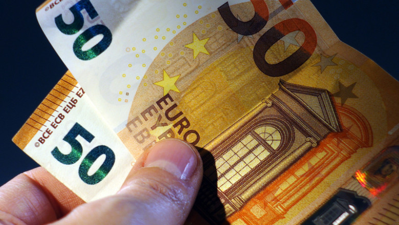 Bancnote de euro, bani