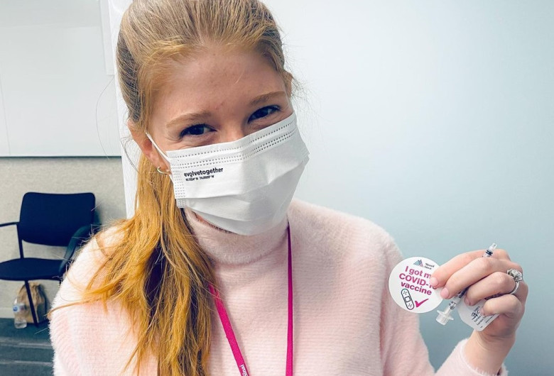 Jennifer Gates s-a vaccinat anti-COVID-19