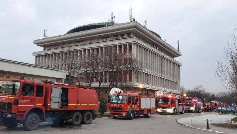 incendiu politehnica pompieri