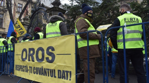 Protest fermieri cu Oros