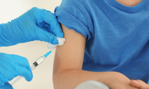 Vaccin împotriva COVID-19, coronavirus, SARS-CoV-2, imunizare, injecție, ser, doze, seringă