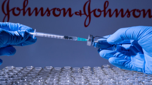 Vaccin Johnson&Johnson pentru COVID-19, coronavirus, injecție cu ser dintr-o doză de imunizare