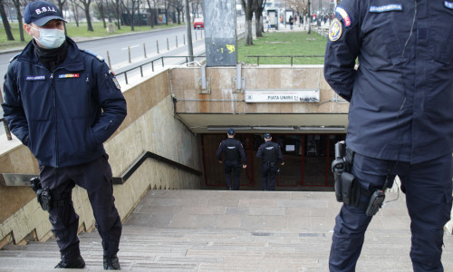 Polițiști la metrou, la Piața Unirii