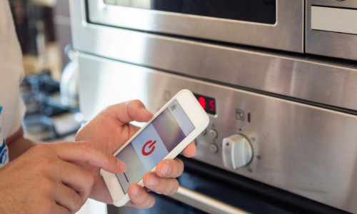Aparatură electrocasnică, cuptor cu microunde inteligent, smart home, controlat de pe mobil, electronice, smartphone, bucătărie