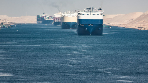 Nave, vapoare, vase maritime pe Canalul Suez