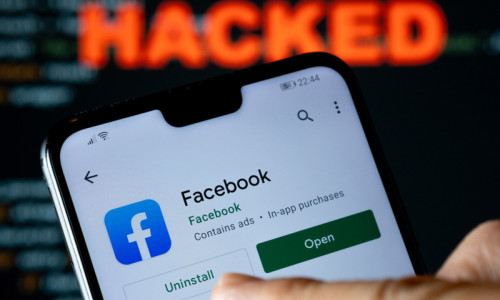 Scurgere de informații la Facebook, hackeri, conturi sparte de socializare