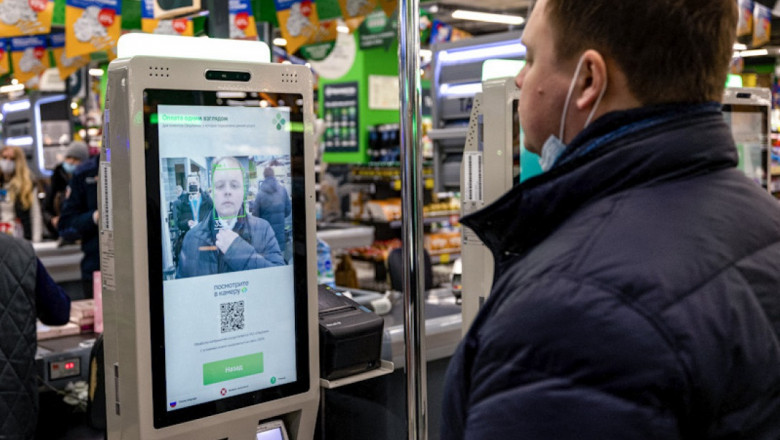 Cumpărături cu Face Pay, în Rusia, recunoaștere facială la magazine în Moscova